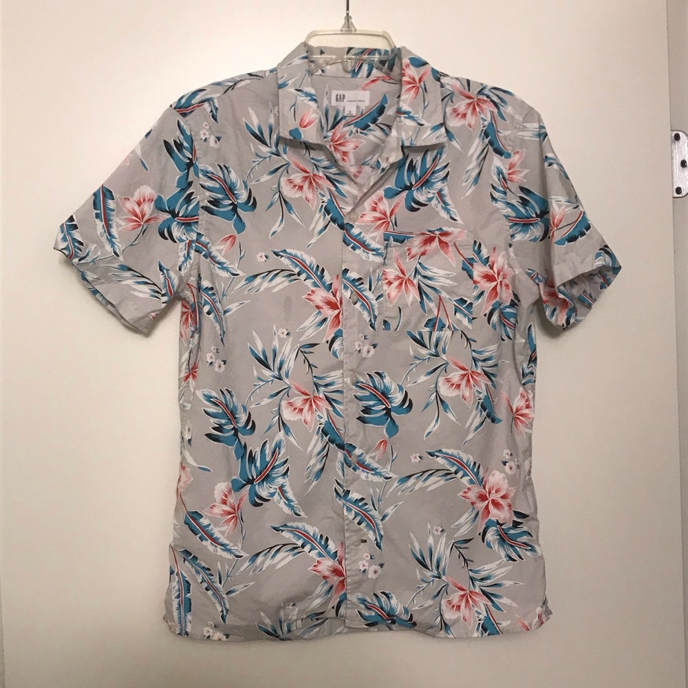 GAP Floral Camp Short Sleeve Button Down Shirt (S)